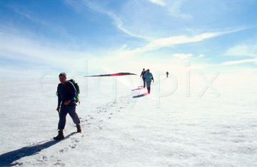Comp image : torf0905 : Crossing the Torfaj&ouml;kull [Torfajokull] icecap in southern Iceland